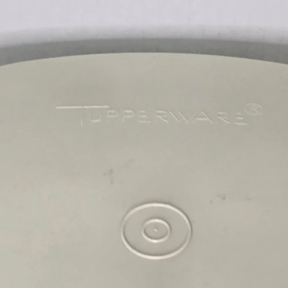 Tupperware vintage square